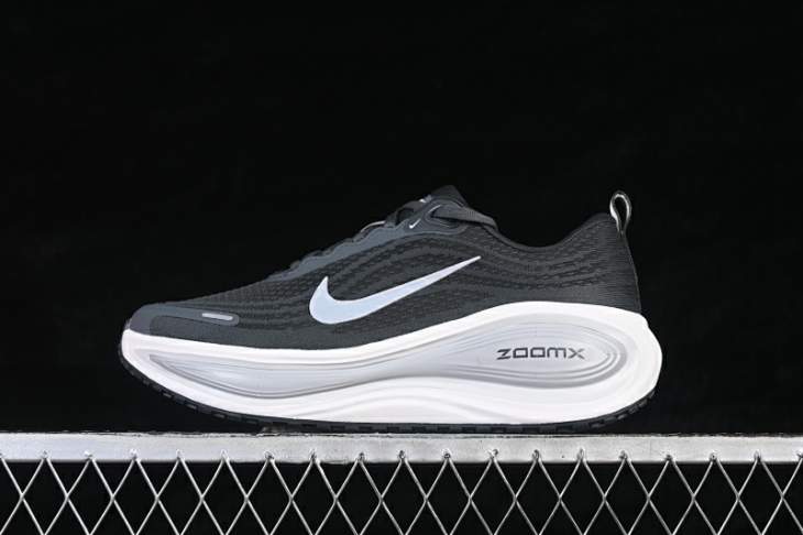 Picture of Nike Vomero Plus _SKUfw22560695080795179fw
